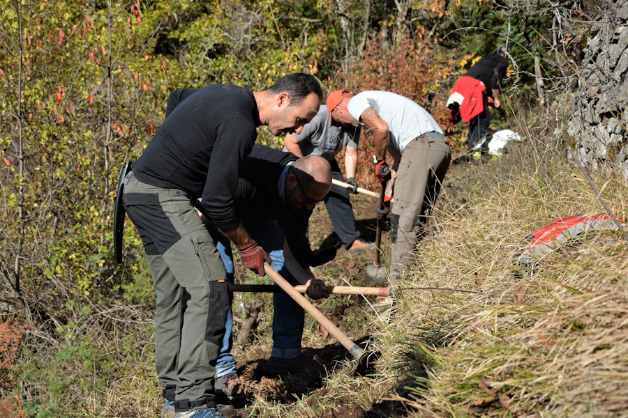 Evrytania, Domnista / 2 day volunteering program / path maintenance