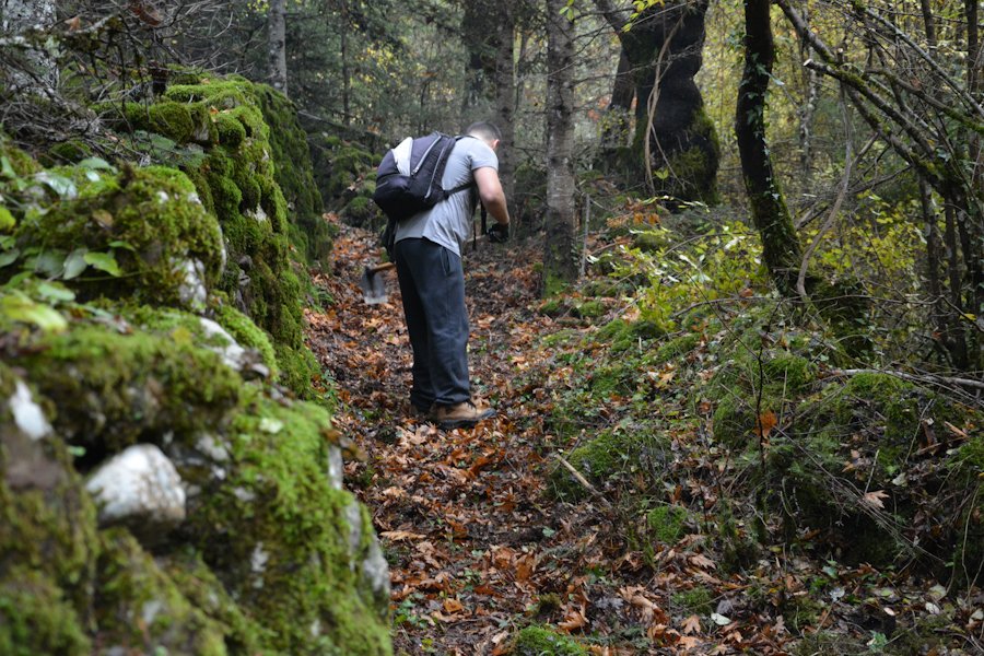 2ήμερο εθελοντισμού> καθαρισμός & σήμανση τμήματος μονοπατιού 3 χλμ / Δομνίστα Ευρυτανίας     