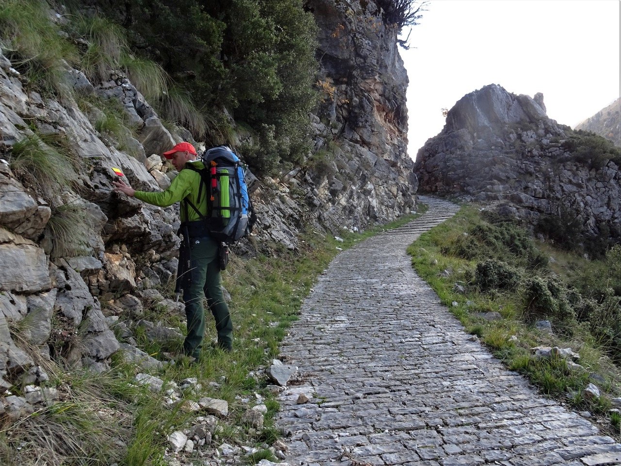 Paths stitching at Peristeri mt / Matsouki - Vyliza`s monastery - Kalarrytes - Valtoneri 