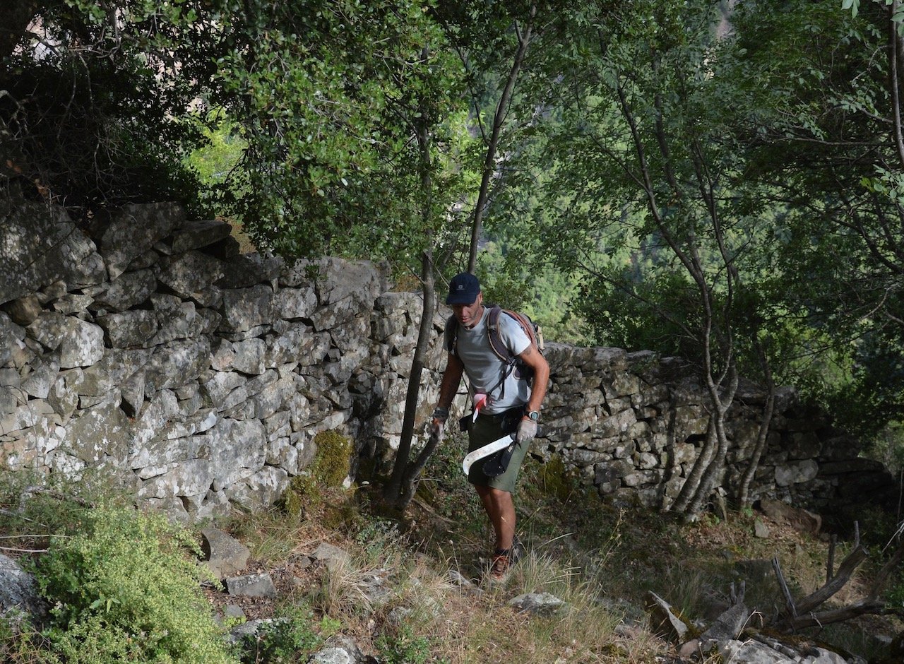 Σύνθεση & συντήρηση δασικού μονοπατιού μήκους 28χλμ / Νότια Ευρυτανία, Ρούμελη