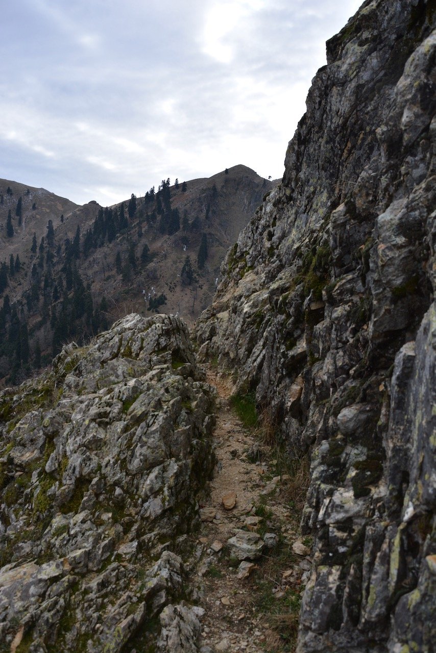 Tzoumerka mt / Stavros Hut - Xerakas - Skarpari (Acheloos river)