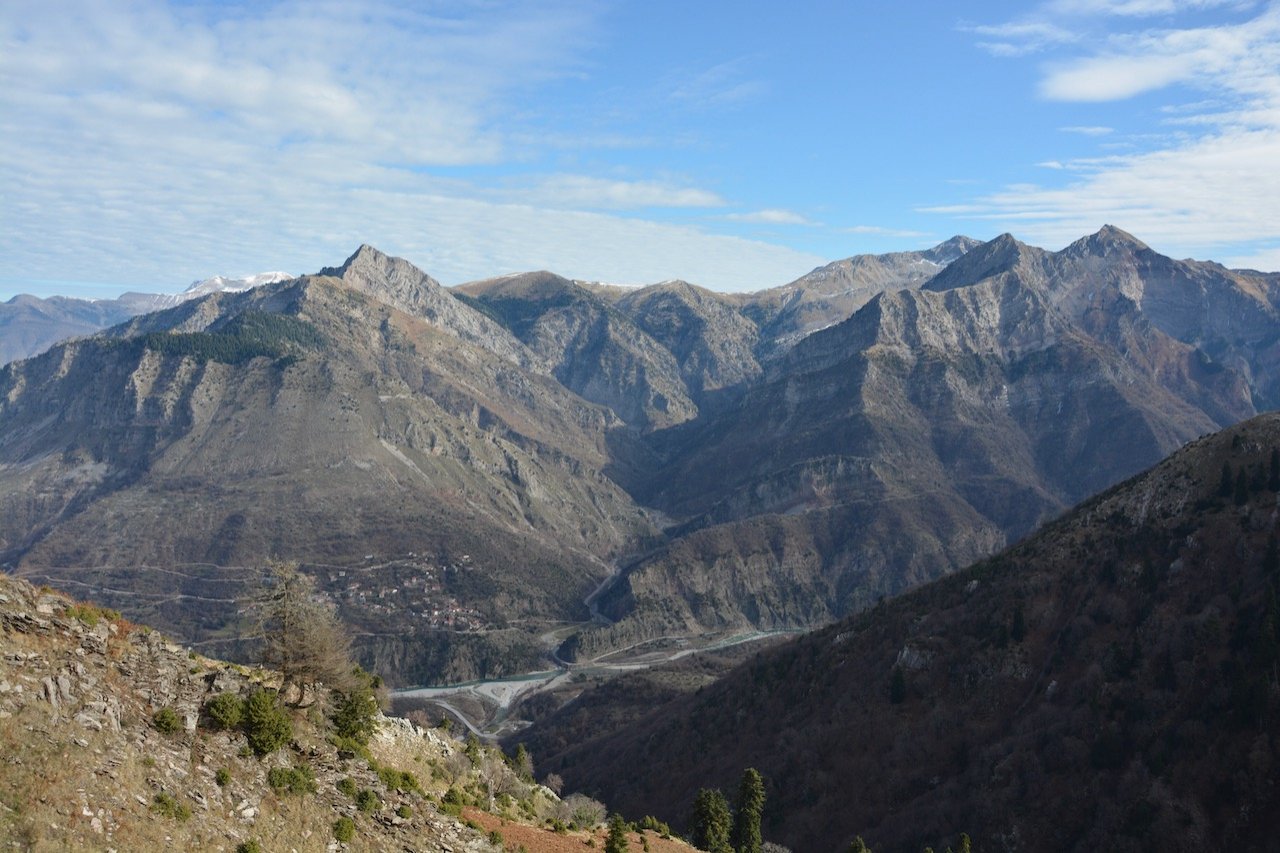 Tzoumerka mt / Stavros Hut - Xerakas - Skarpari (Acheloos river)