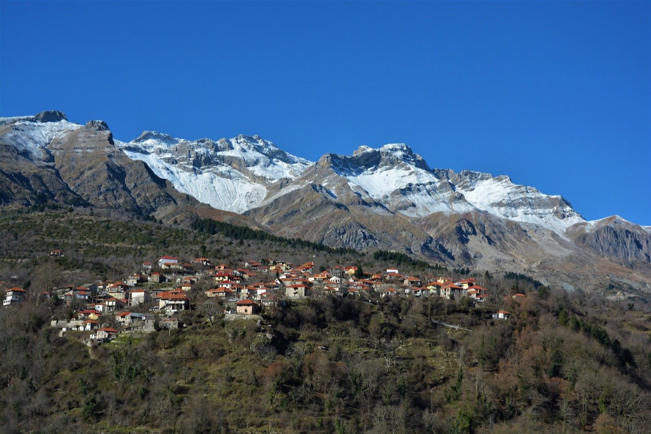 Southern Tzoumerka / Stavros Hut - Theodoriana - Souda waterfalls 