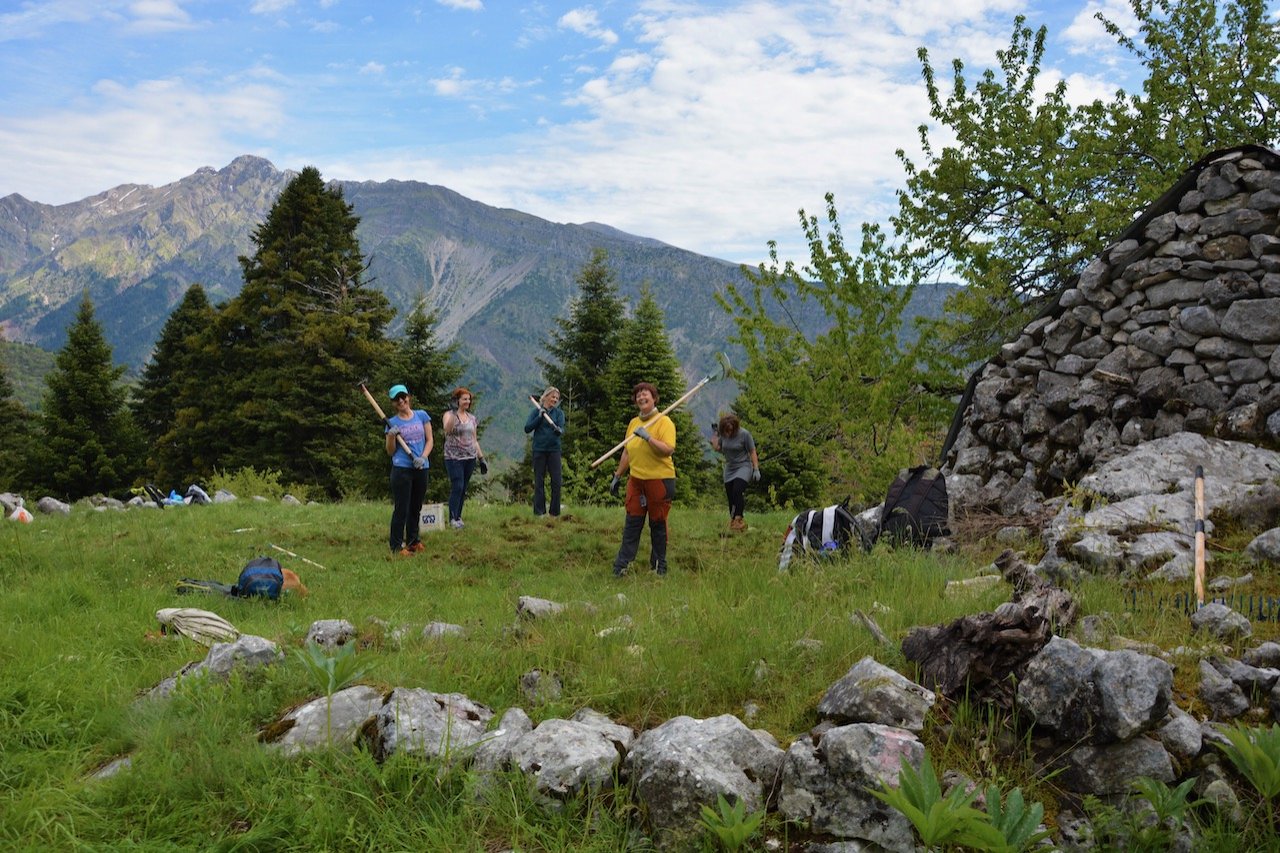 Southern Tzoumerka / Stavros Hut - Theodoriana - Souda waterfalls 