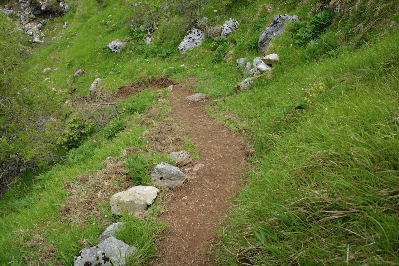 Southern Tzoumerka / Stavros Hut - Theodoriana - Souda waterfalls 