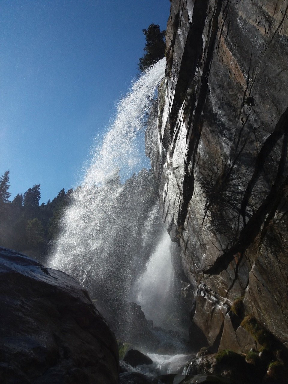 Southern Tzoumerka / Stavros Hut - Theodoriana - Souda waterfalls 