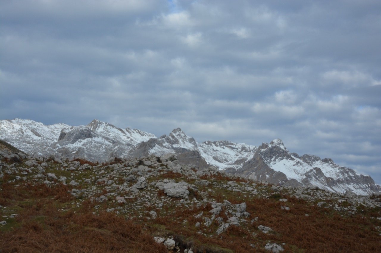 Tzoumerka mt / Stavros Hut - Xerakas - Skarpari (Acheloos river)