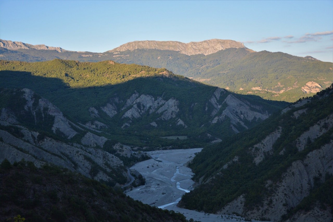 Locating the Pindus Trail paths stitching / Mt. Ochiro to Mt. Gramos / North Pindos Section