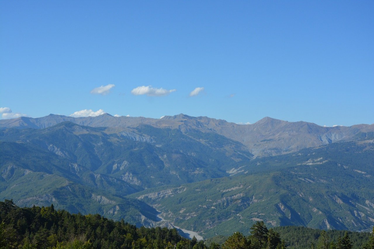 Locating the Pindus Trail paths stitching / Mt. Ochiro to Mt. Gramos / North Pindos Section