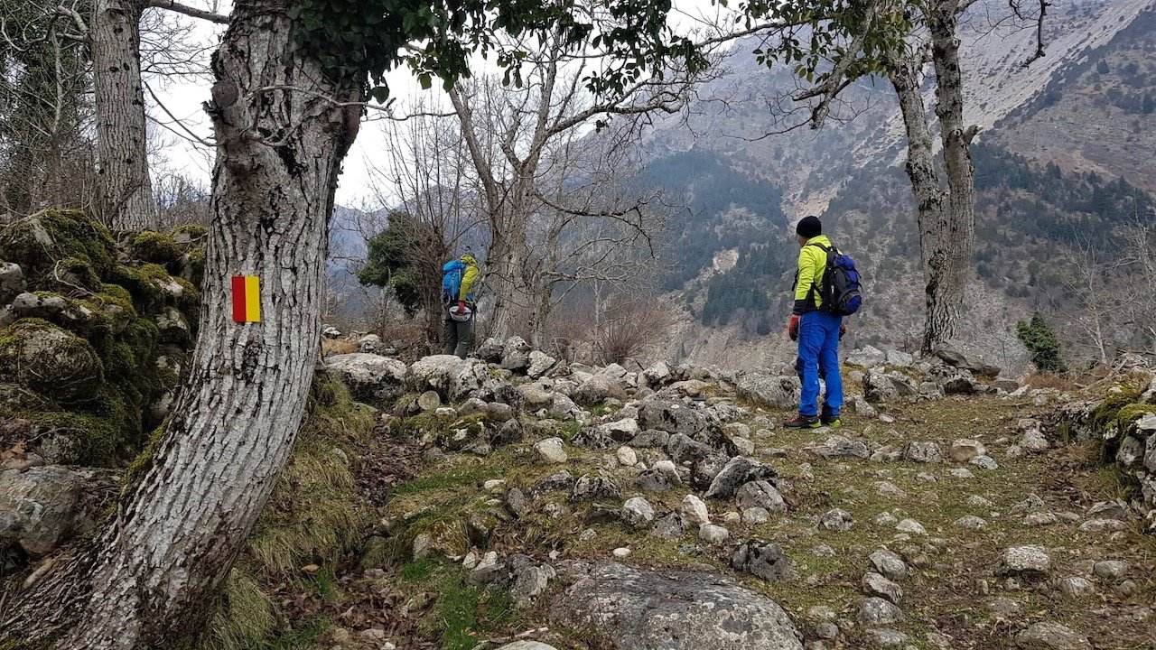 Southern Tzoumerka / Stavros Hut - Theodoriana - Souda waterfalls 