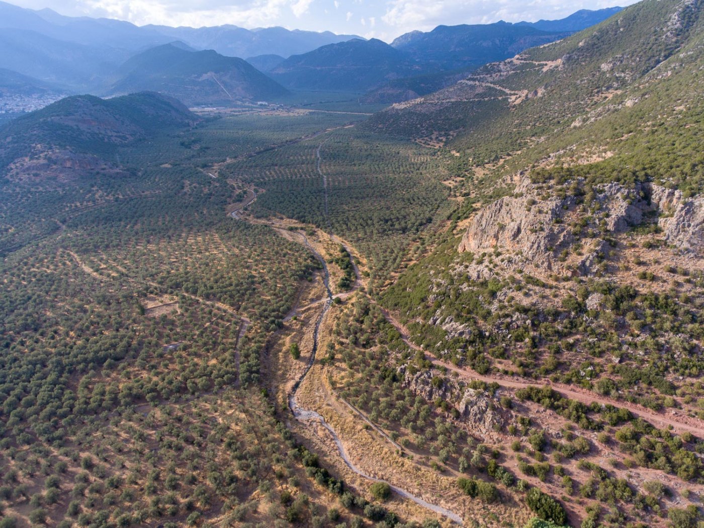 Locating the complete single trail crossing between Delphi - Amfissa