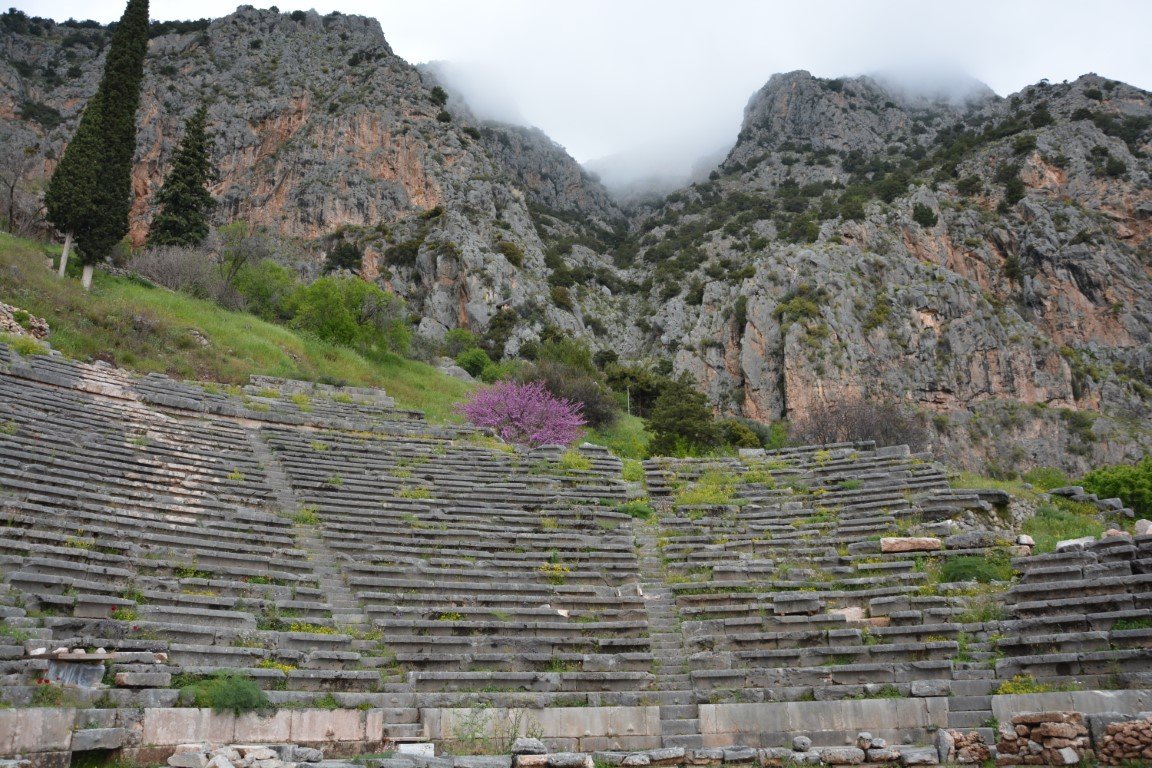 Locating the complete single trail crossing between Delphi - Amfissa