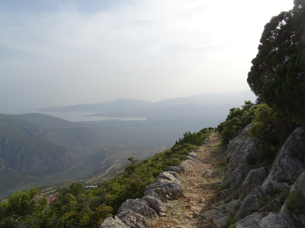 Locating the complete single trail crossing between Delphi - Amfissa