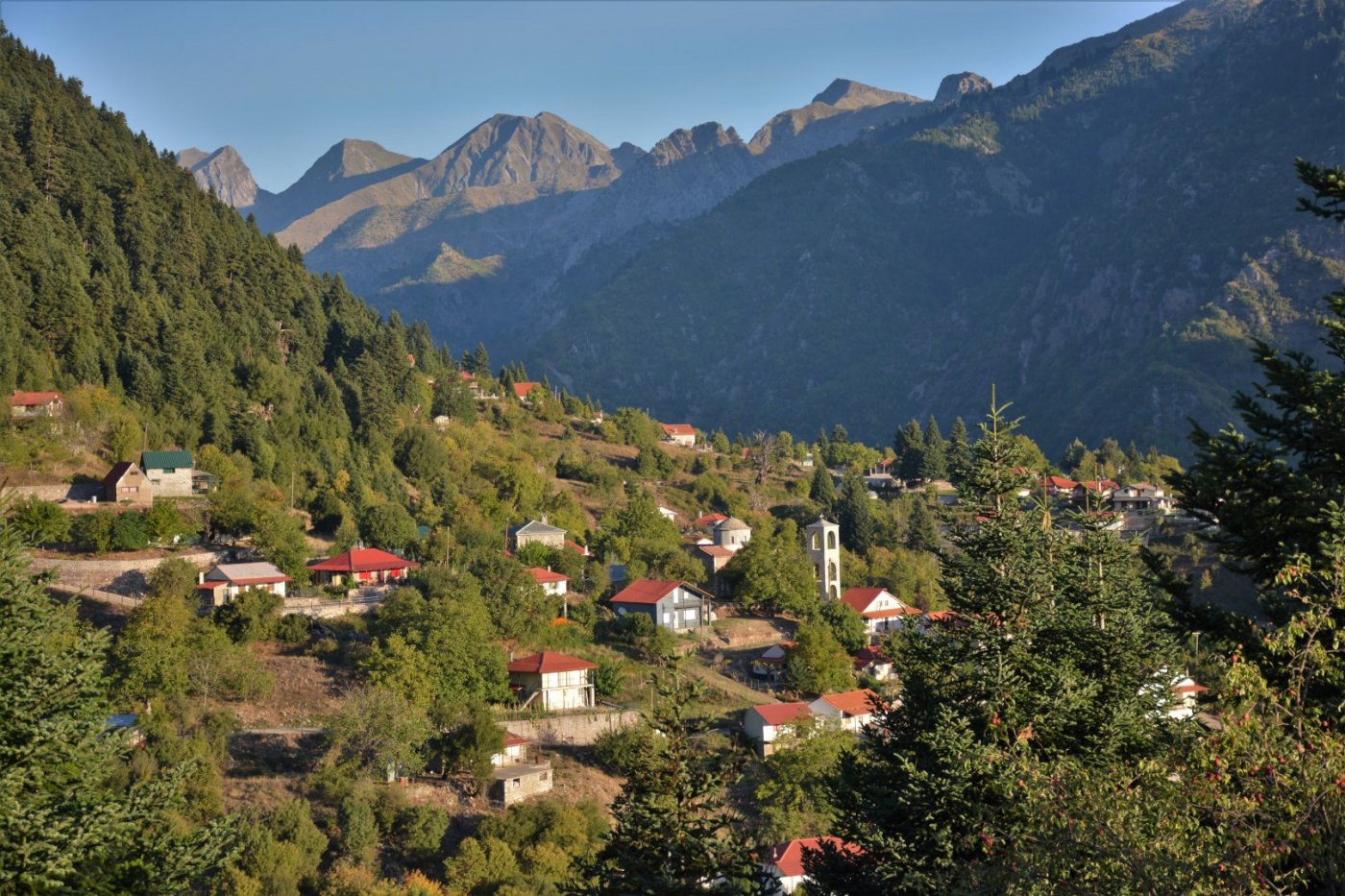 Western Agrafa, / Agrafiotis river (Karvasaras) - Epiniana - Asprorema 14km / Central Pindos