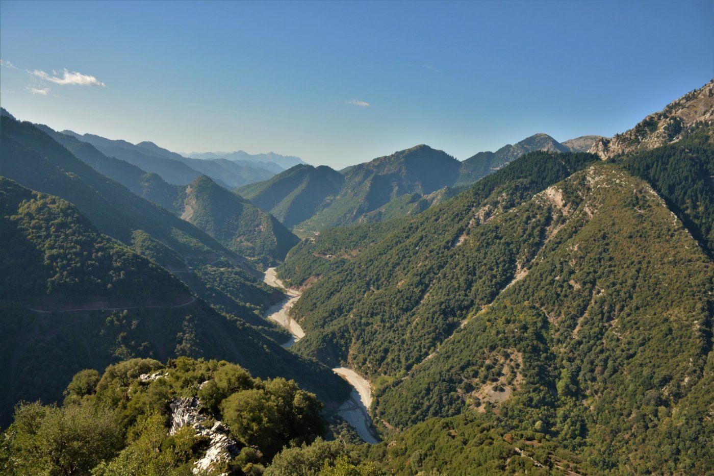 Western Agrafa, / Agrafiotis river (Karvasaras) - Epiniana - Asprorema 14km / Central Pindos