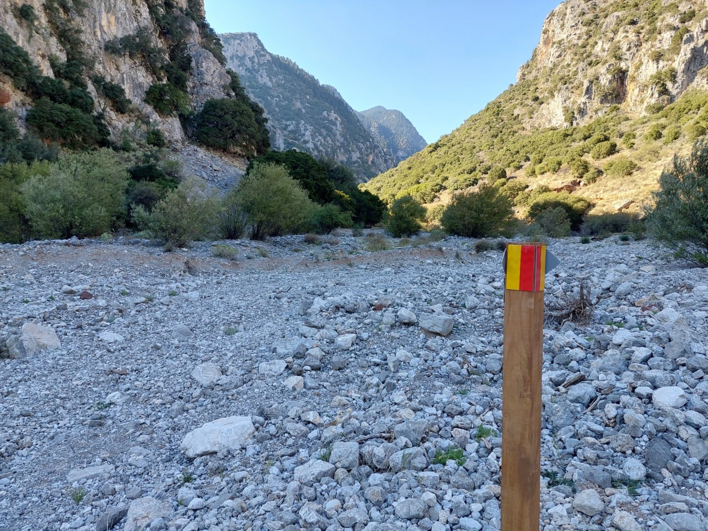 Καθαρισμός και σήμανση στο μονοπάτι της Ρεκά / Γκιώνα, 28η Οκτωβρίου