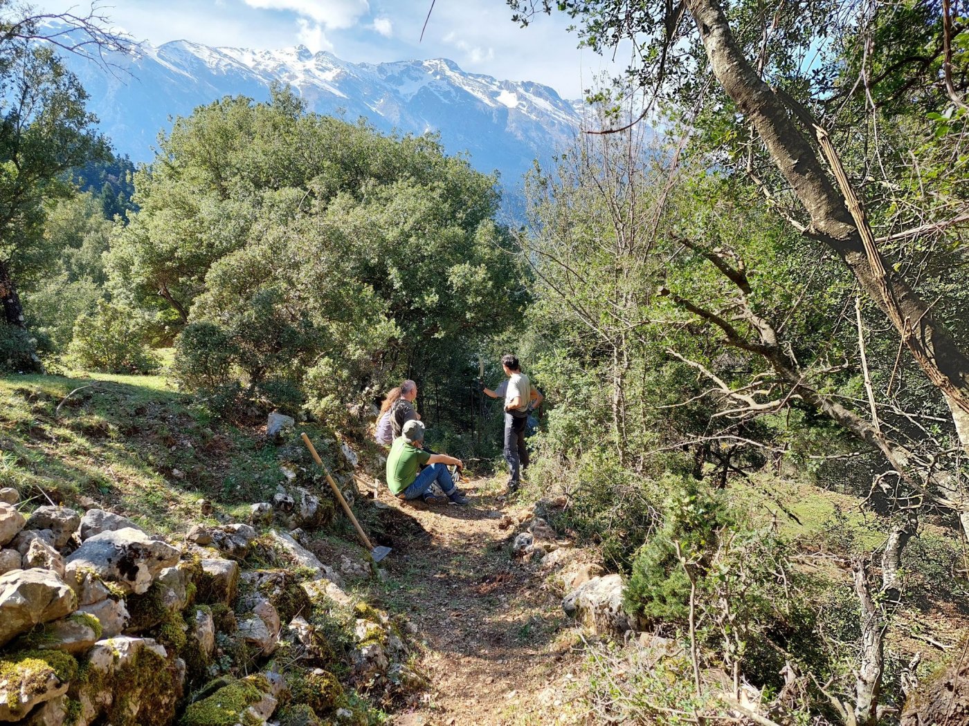 Restoration on the path Sikia - Mornos river - Gla ancient fortress