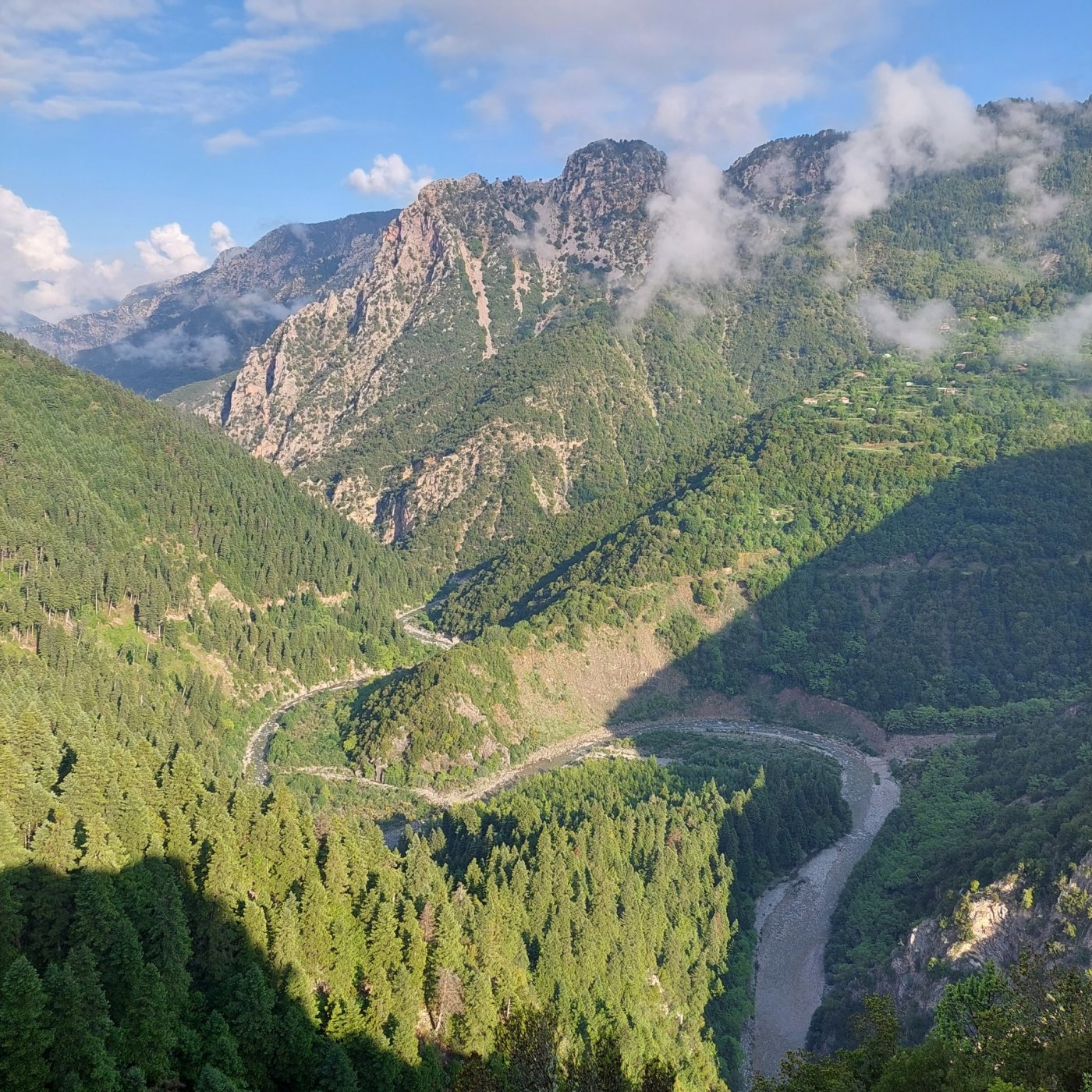 Evrytania`s forgotten stone paths