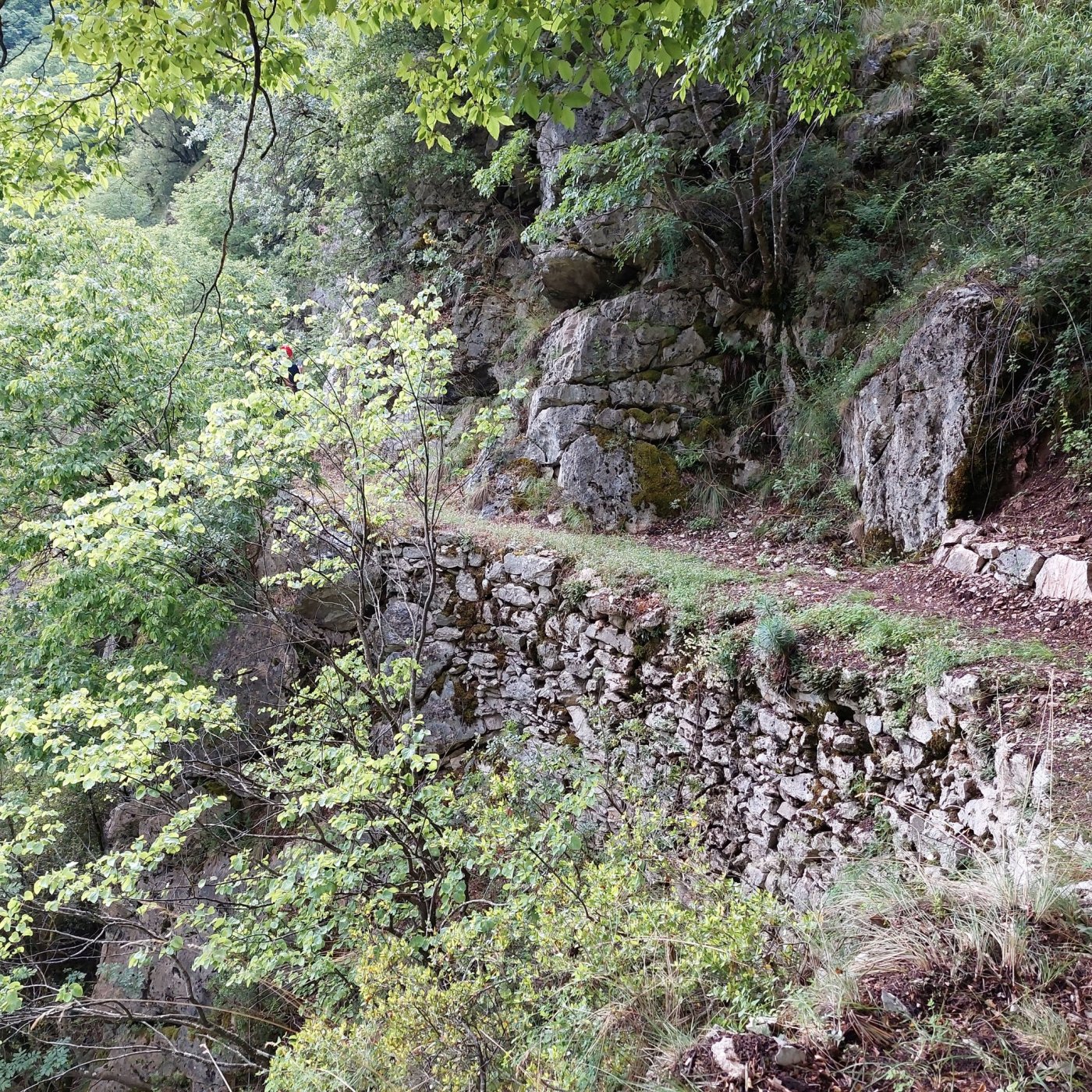 Daily section 18. Epiniana - Asprorema gorge 6km / Agrafa