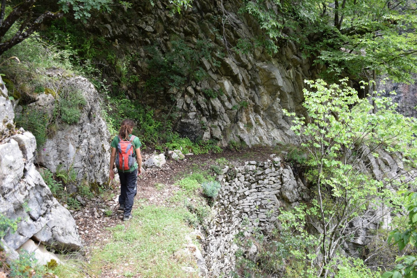 Daily section 18. Epiniana - Asprorema gorge 6km / Agrafa