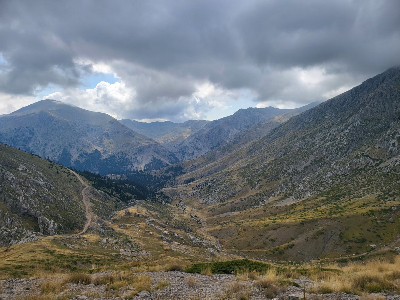 Ολοκληρώθηκε η σήμανση πορείας του Pindus Trail στη Γκιώνα