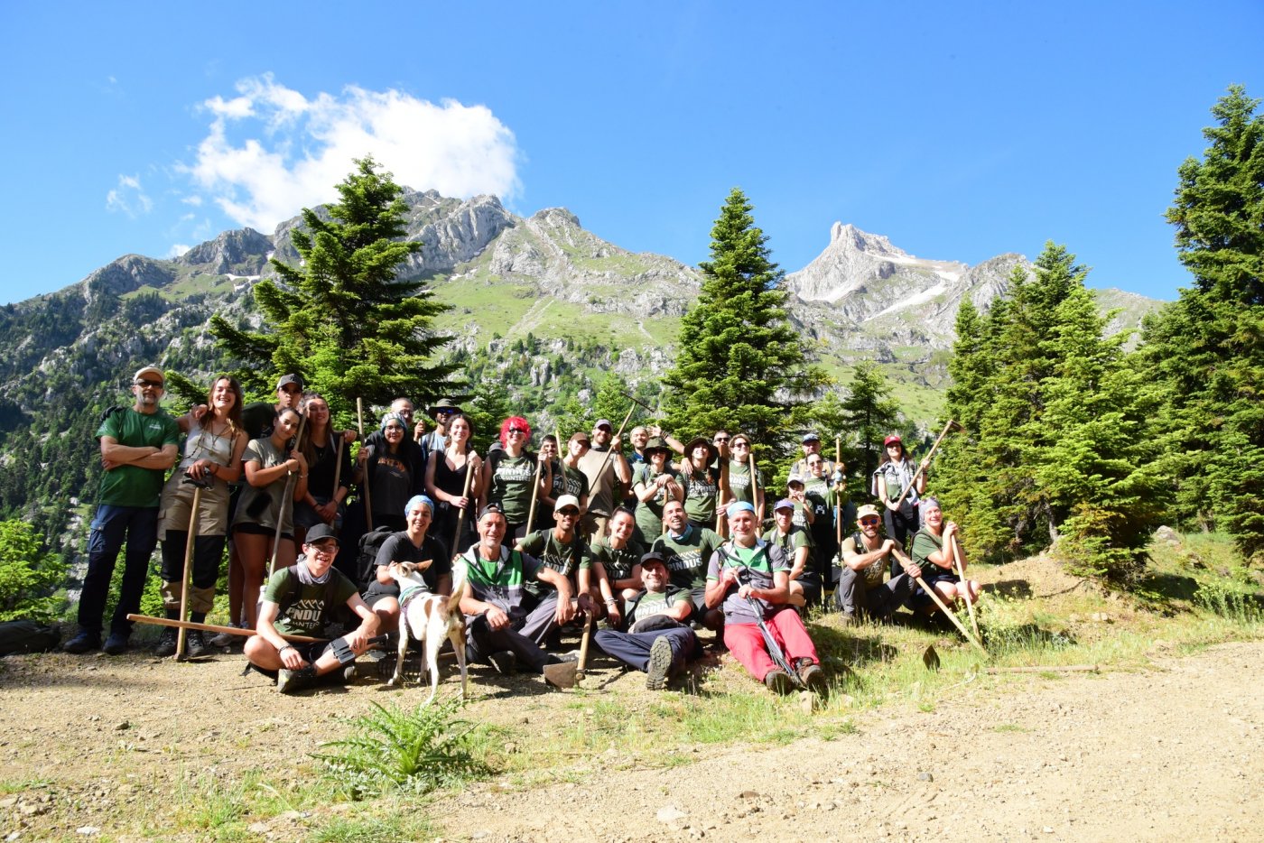 Volunteer Work on the Vardousia Crossing Trail