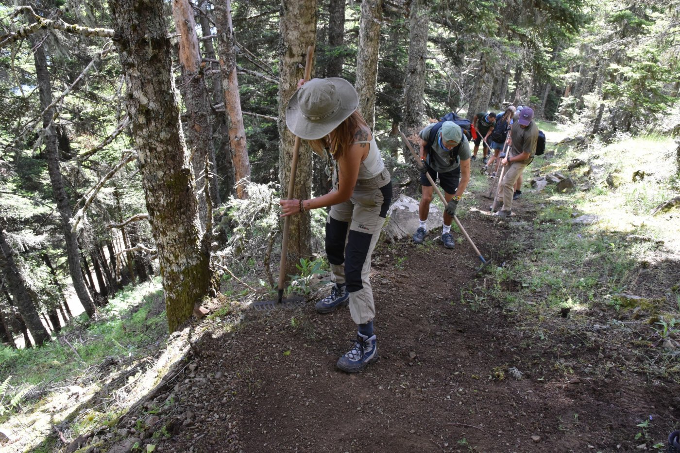 Volunteer Work on the Vardousia Crossing Trail