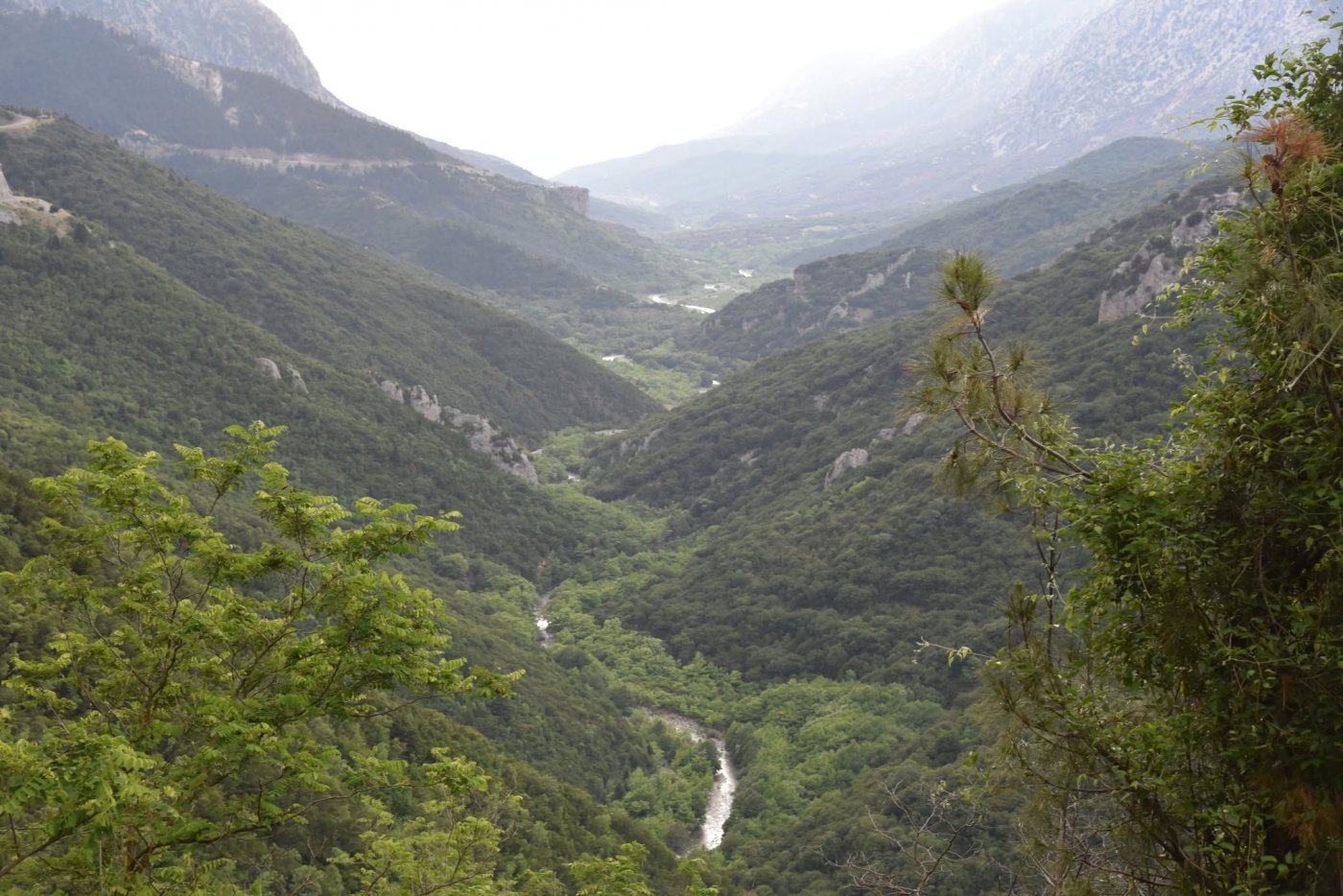 Στο μονοπάτι του Μόρνου με τους εθελοντές των Dorian Paths